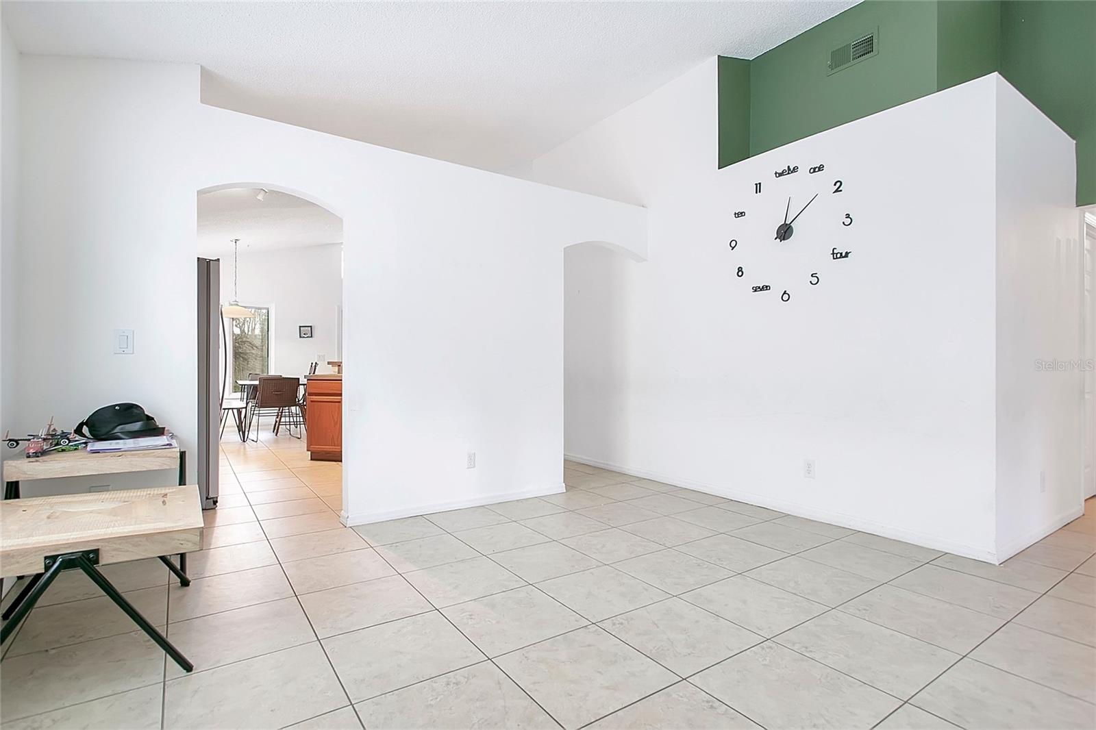 Image 5 of 39 For 14528 Kristenright Lane