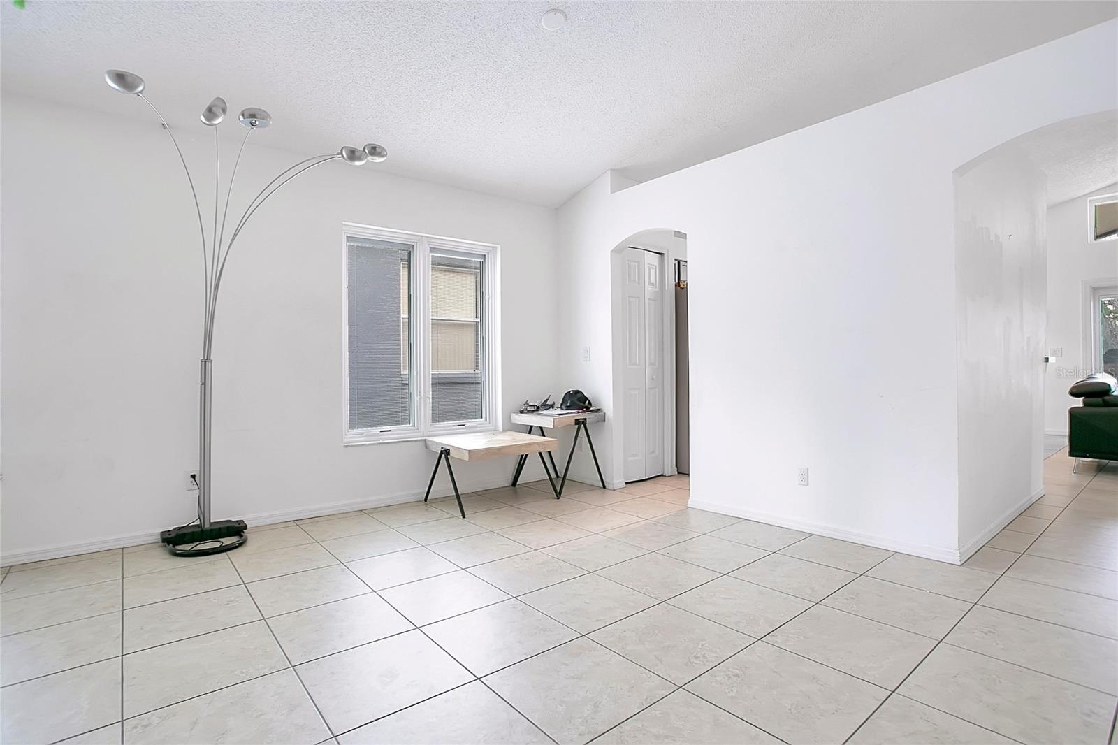 Image 6 of 39 For 14528 Kristenright Lane