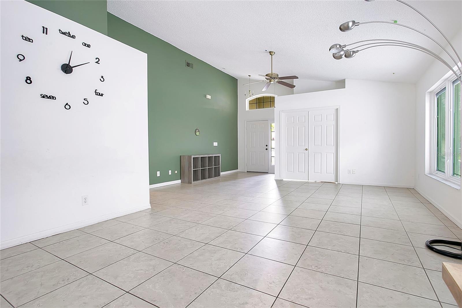 Image 8 of 39 For 14528 Kristenright Lane