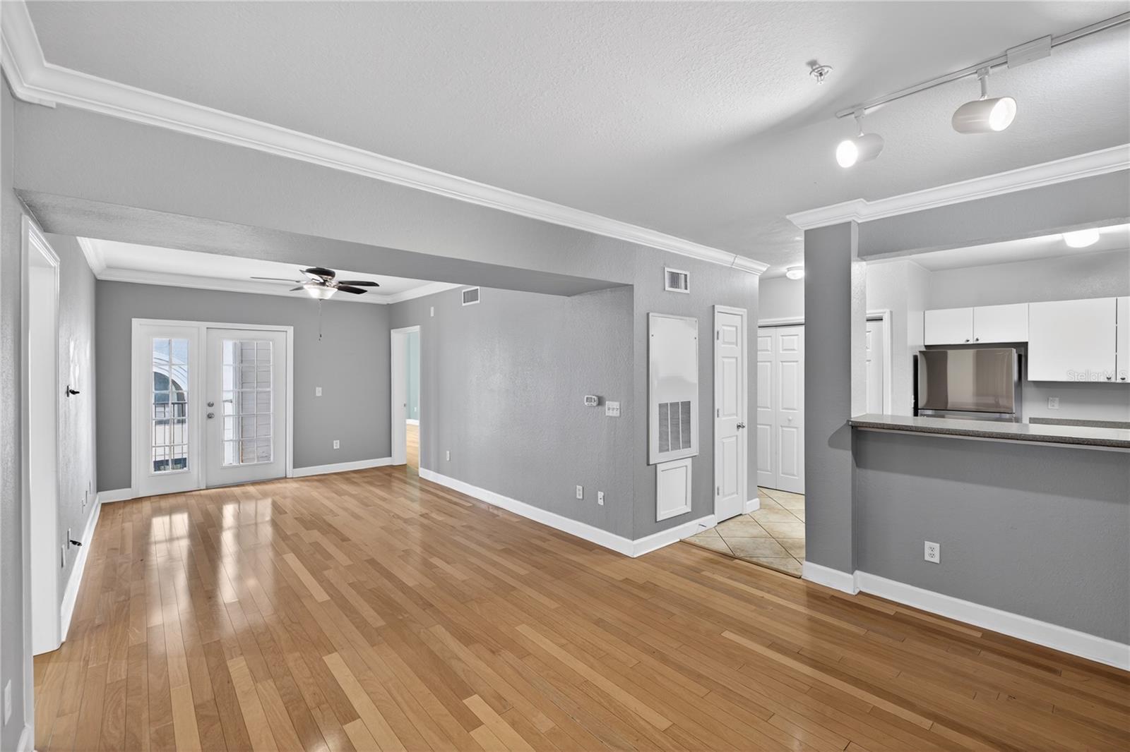 Image 5 of 24 For 300 South Street 2014