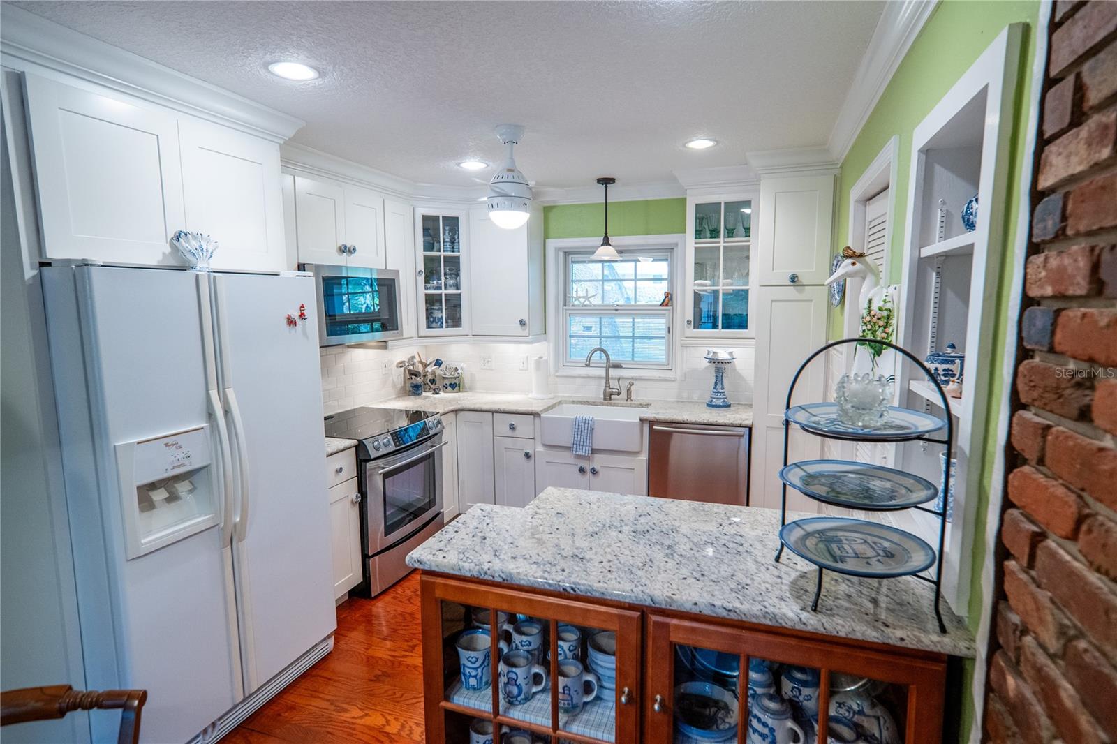 Image 10 of 50 For 601 Fox Valley Drive