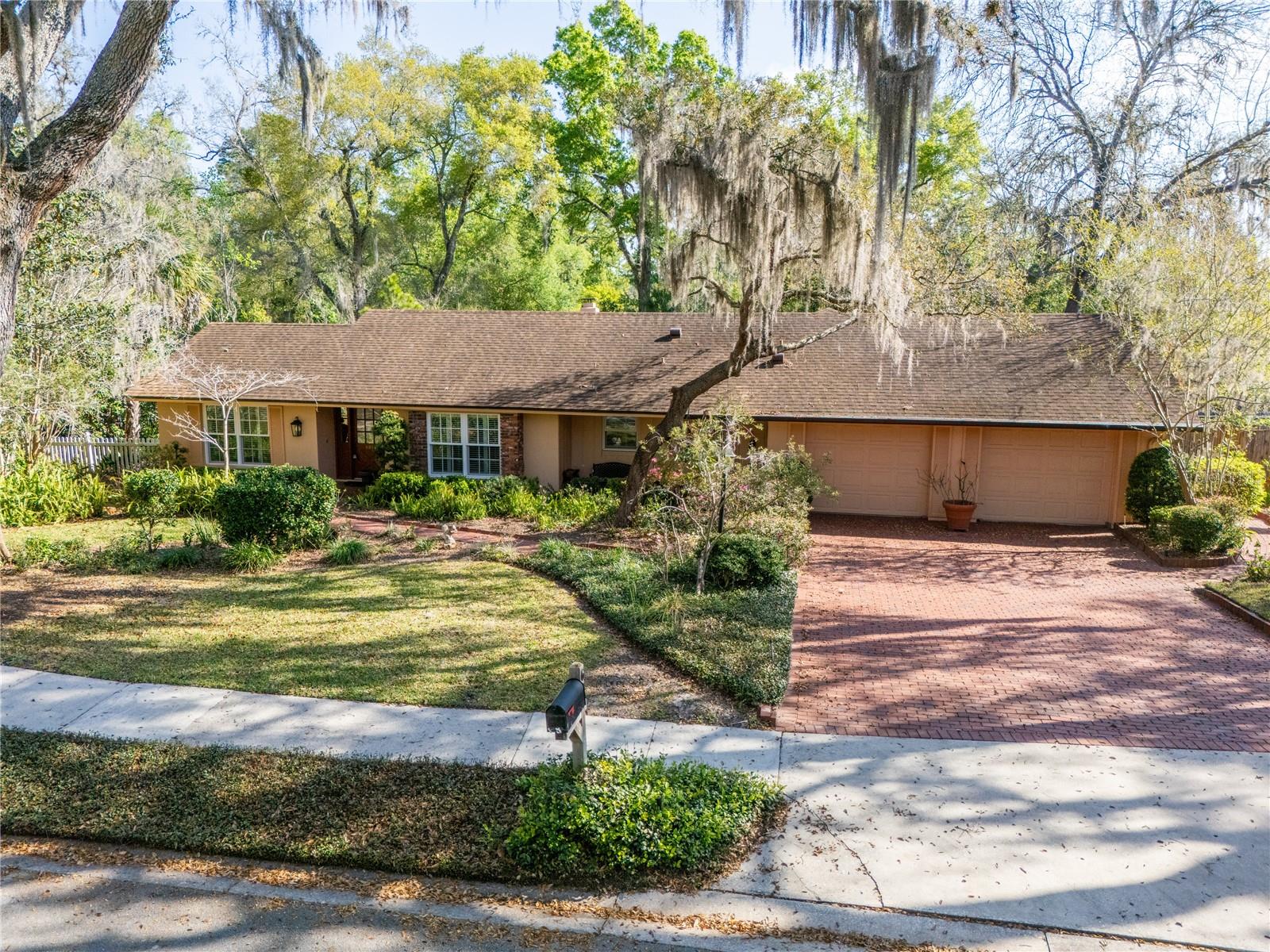 Image 2 of 50 For 601 Fox Valley Drive