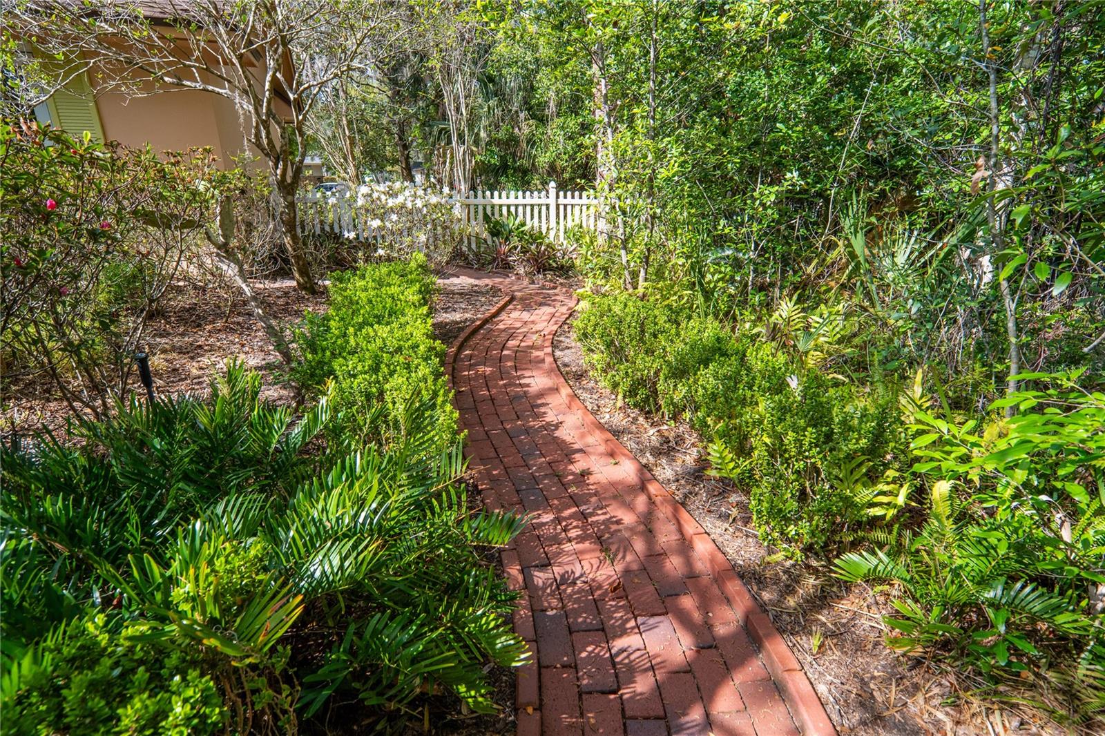 Image 26 of 50 For 601 Fox Valley Drive