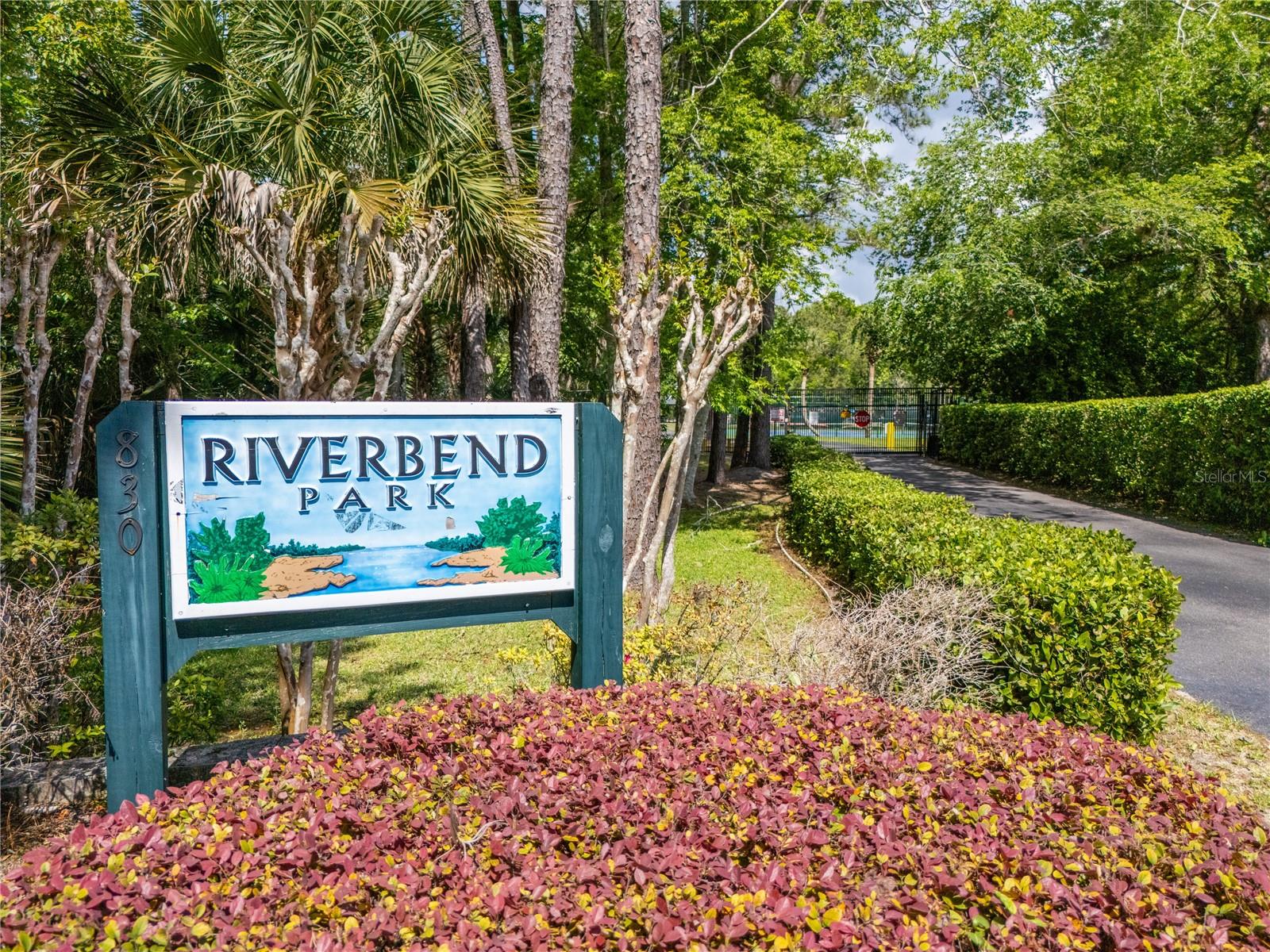 Image 32 of 50 For 601 Fox Valley Drive