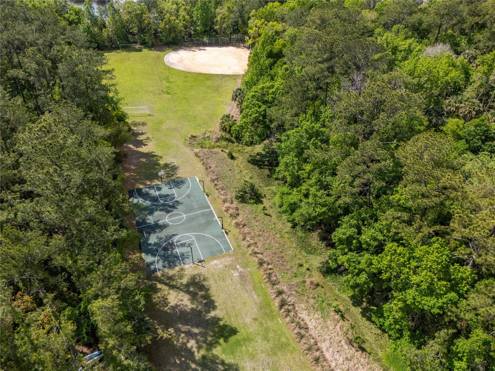 Image 38 of 50 For 601 Fox Valley Drive