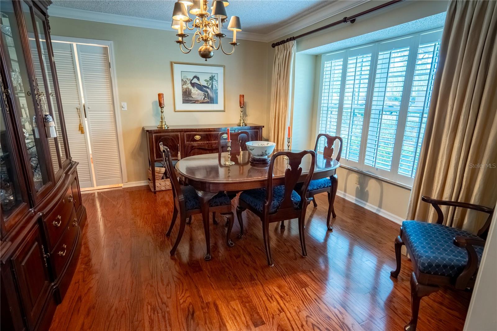 Image 9 of 50 For 601 Fox Valley Drive