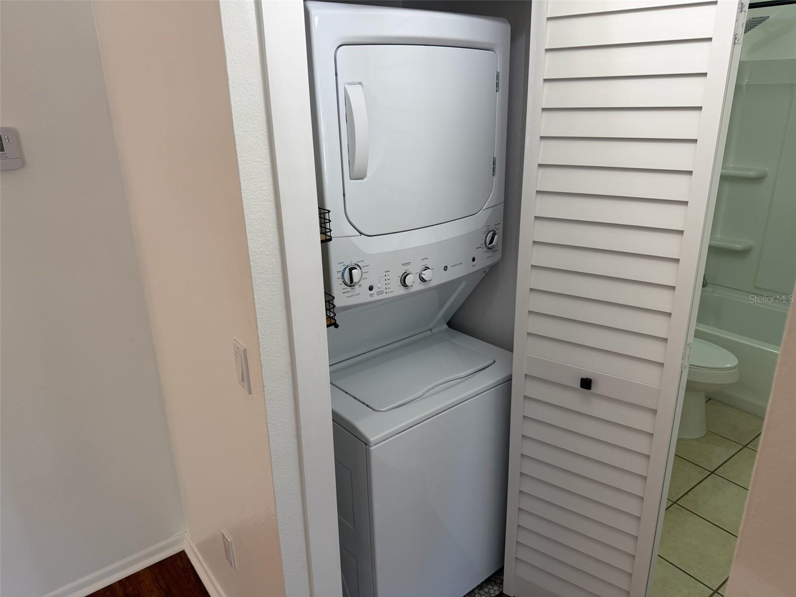 Image 7 of 15 For 121 Reserve Circle 109