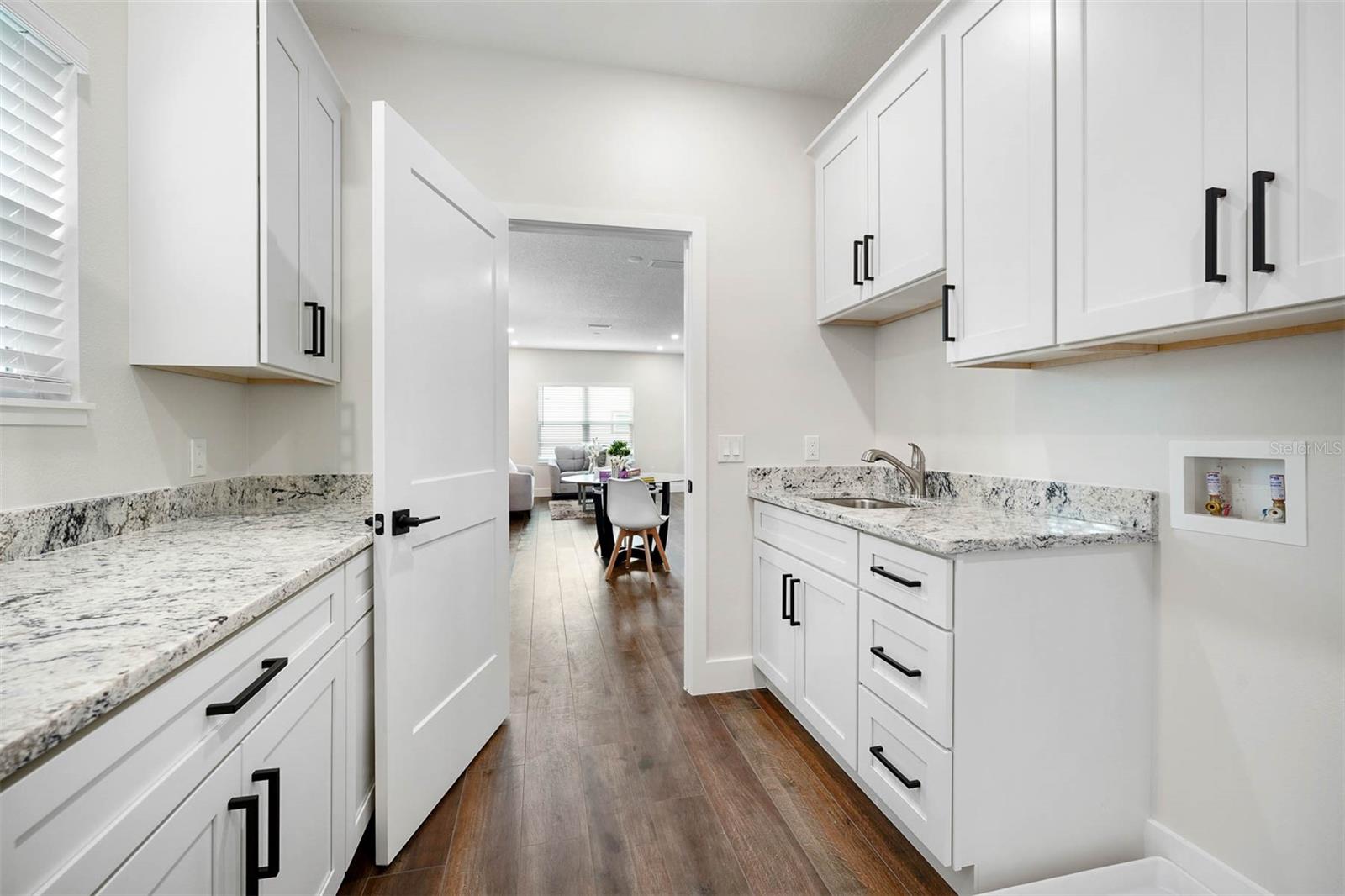 Image 20 of 45 For 2300 Formosa Avenue