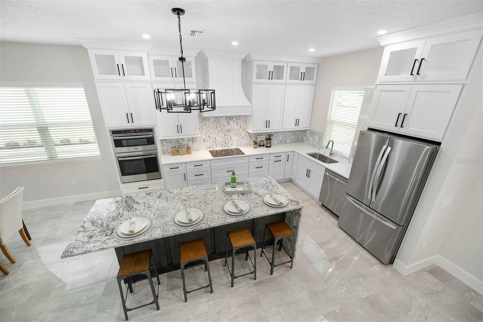 Image 28 of 45 For 2300 Formosa Avenue