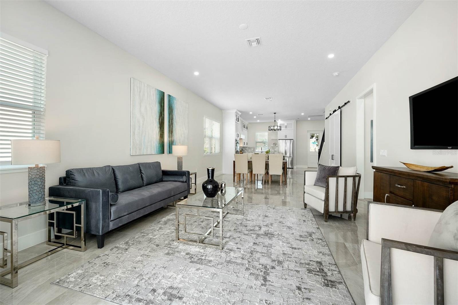 Image 31 of 45 For 2300 Formosa Avenue