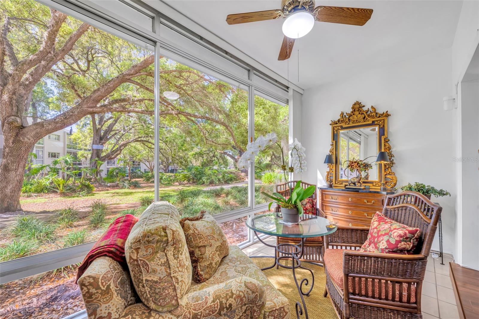 Image 15 of 21 For 700 Melrose Avenue J1