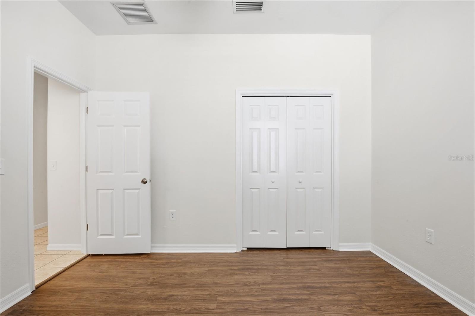 Image 18 of 52 For 5917 Wedgefield Drive