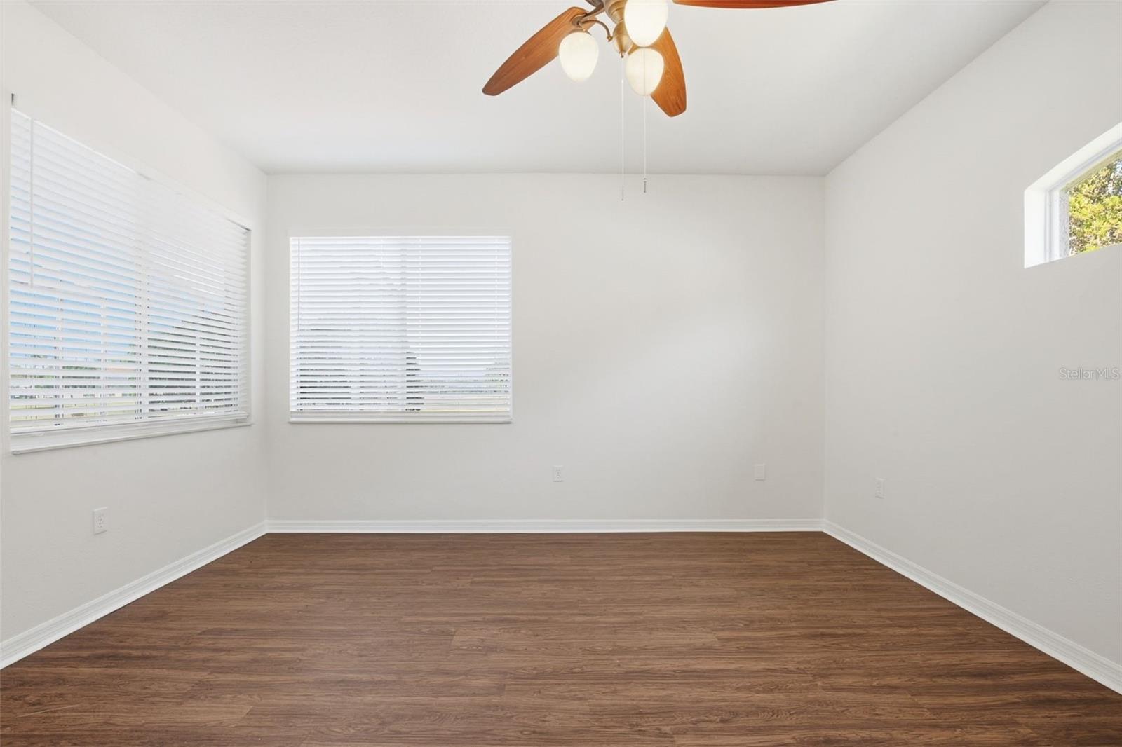 Image 19 of 52 For 5917 Wedgefield Drive