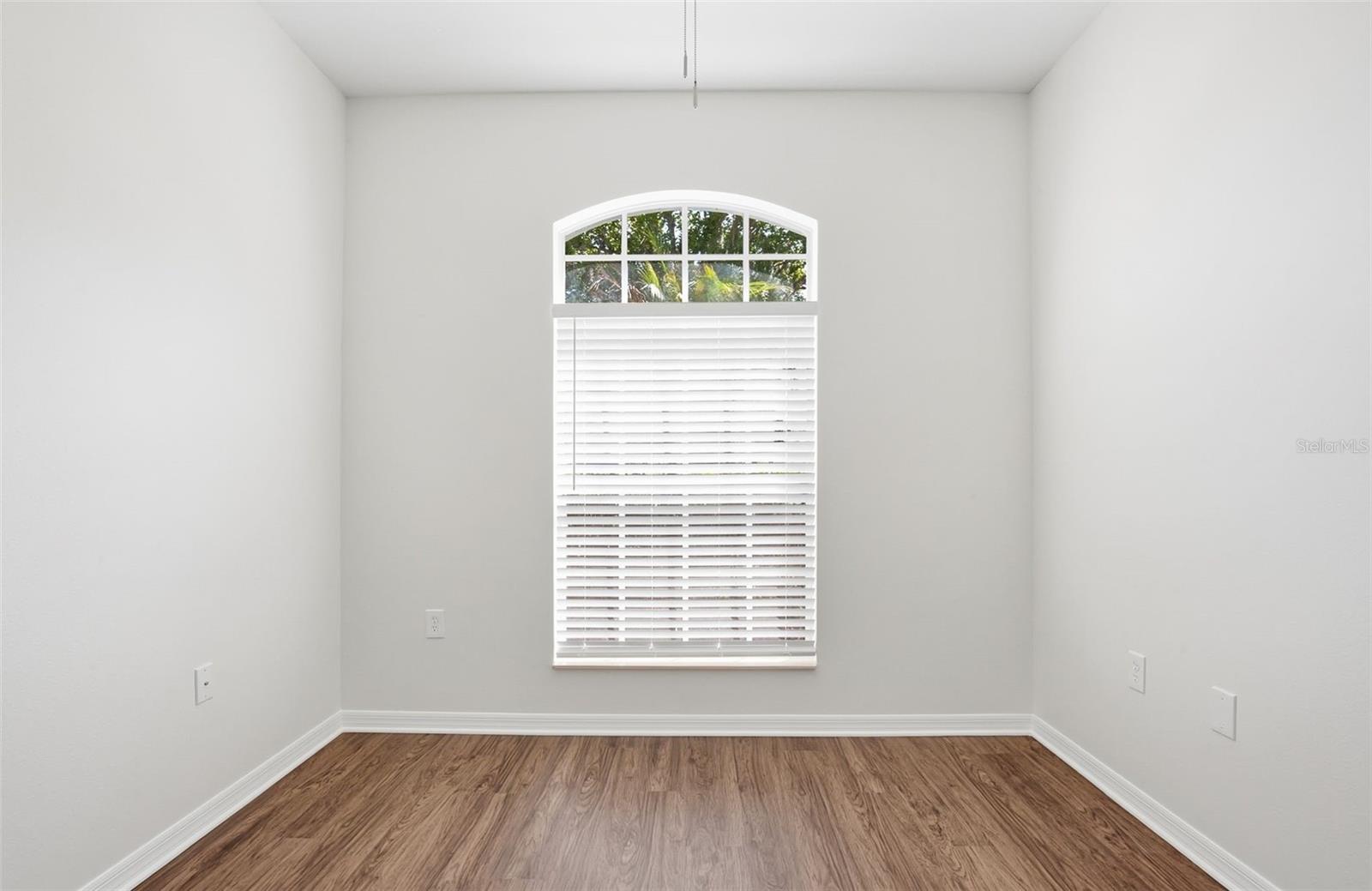 Image 23 of 52 For 5917 Wedgefield Drive