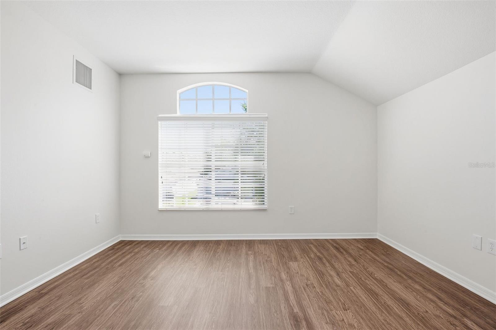 Image 31 of 52 For 5917 Wedgefield Drive