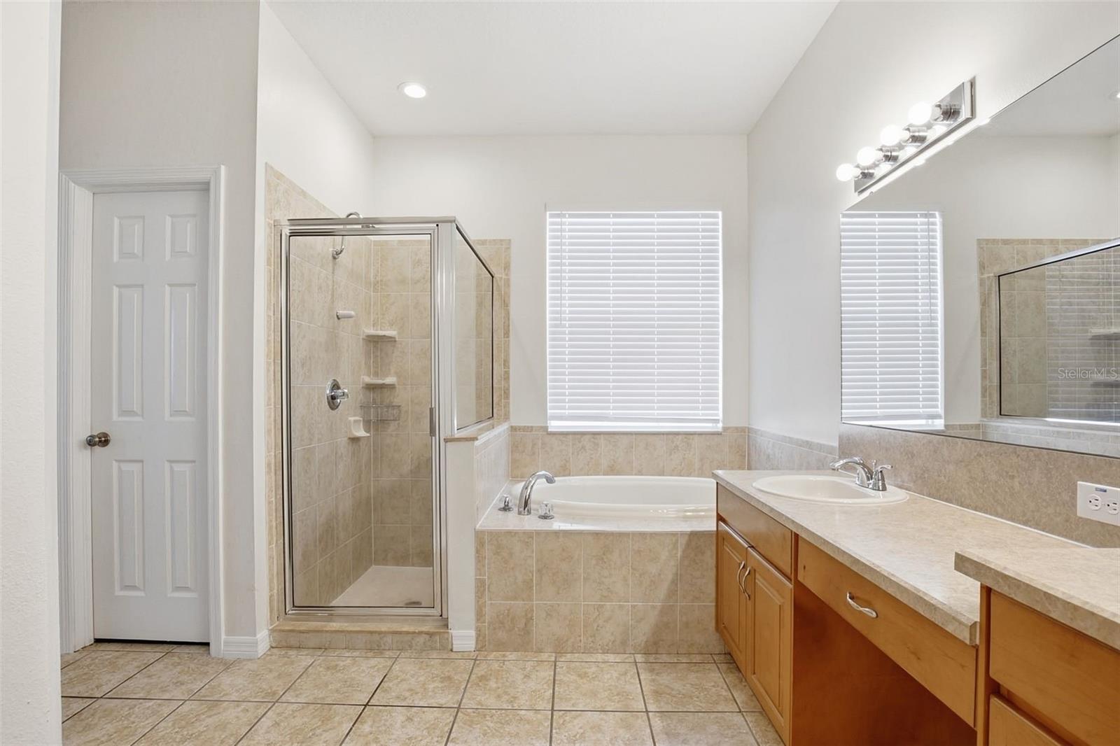 Image 35 of 52 For 5917 Wedgefield Drive