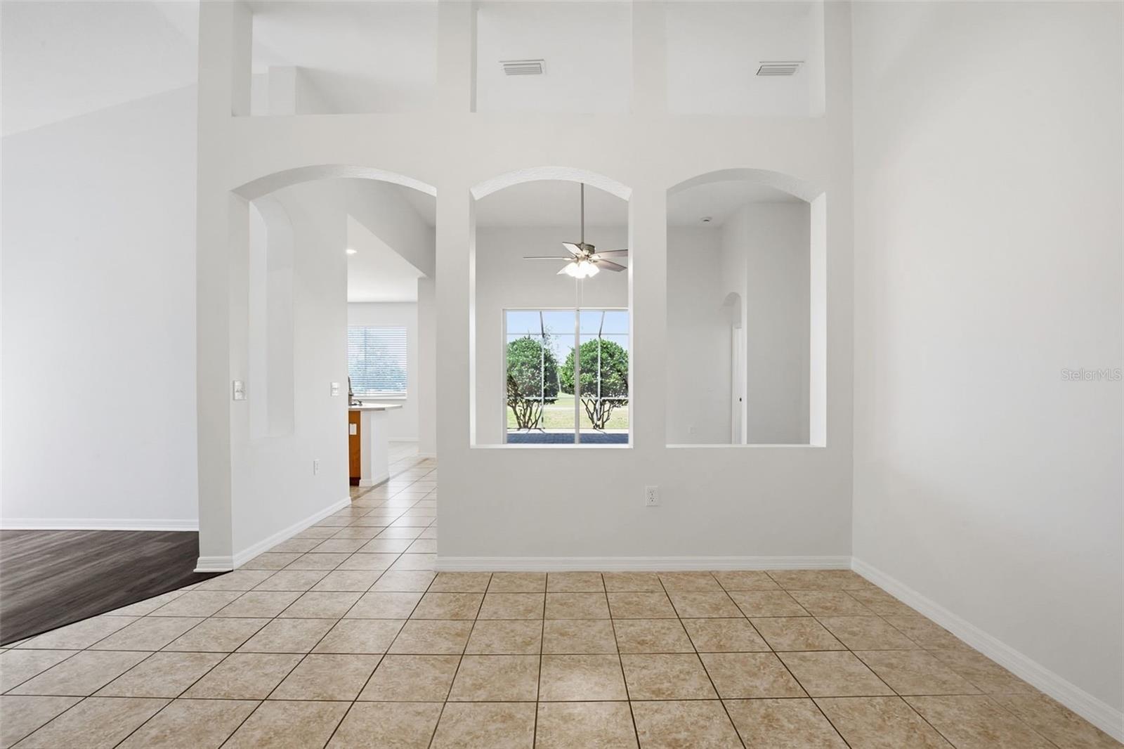 Image 4 of 52 For 5917 Wedgefield Drive