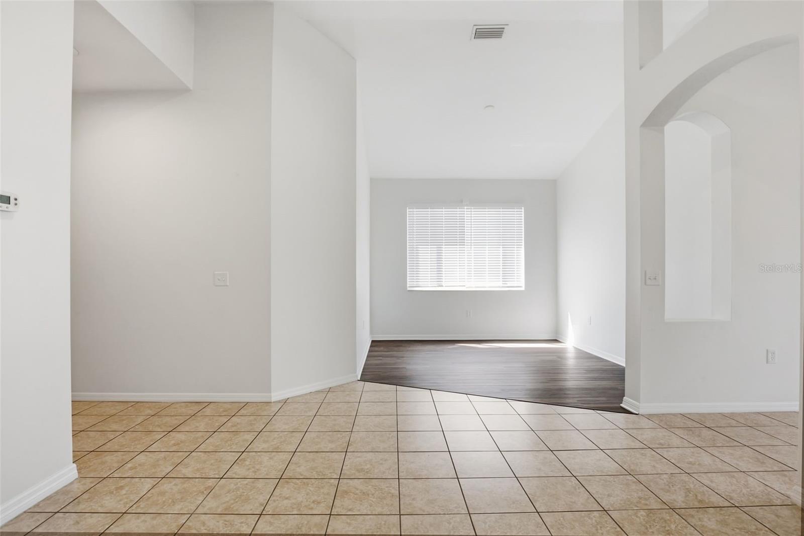 Image 5 of 52 For 5917 Wedgefield Drive