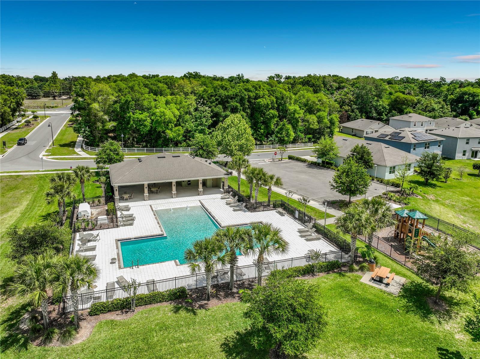 Image 95 of 98 For 3657 Crimson Clover Drive