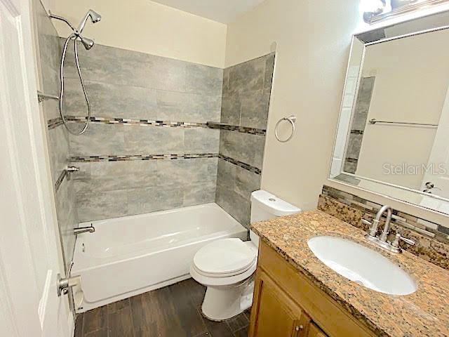 Image 13 of 22 For 646 Kenwick Circle 103