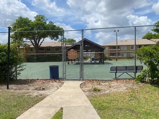 Image 19 of 22 For 646 Kenwick Circle 103