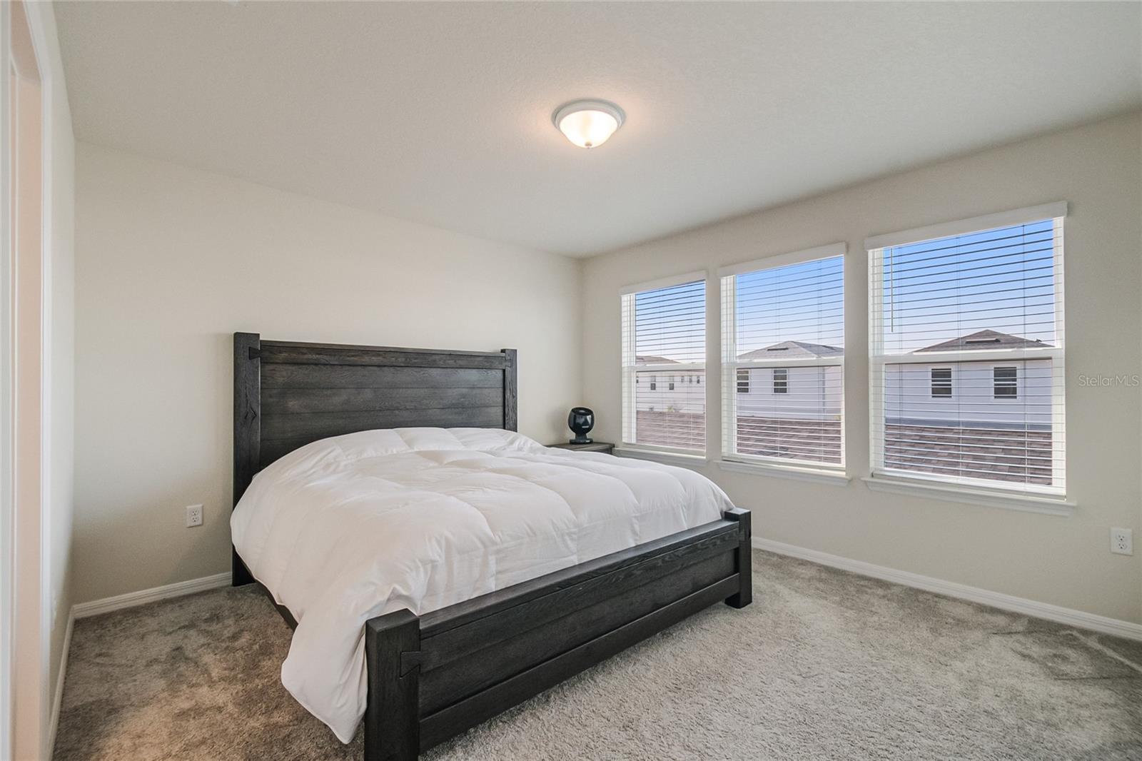 Image 16 of 44 For 6938 Reverie Park Avenue