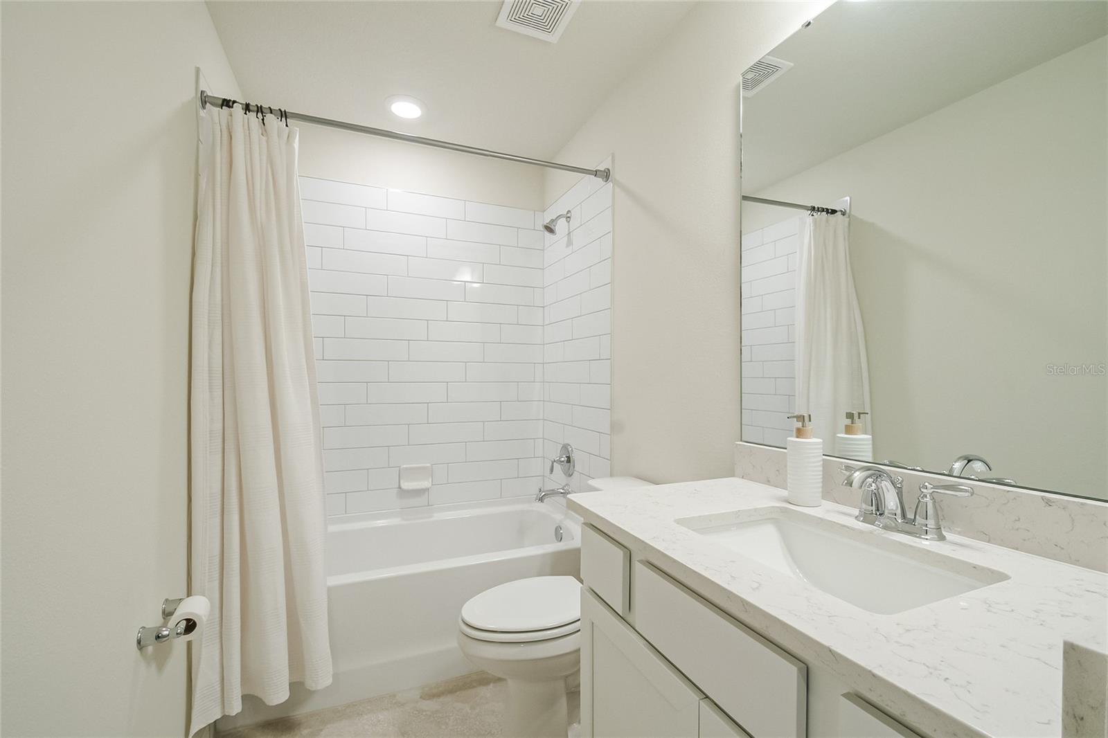 Image 21 of 44 For 6938 Reverie Park Avenue