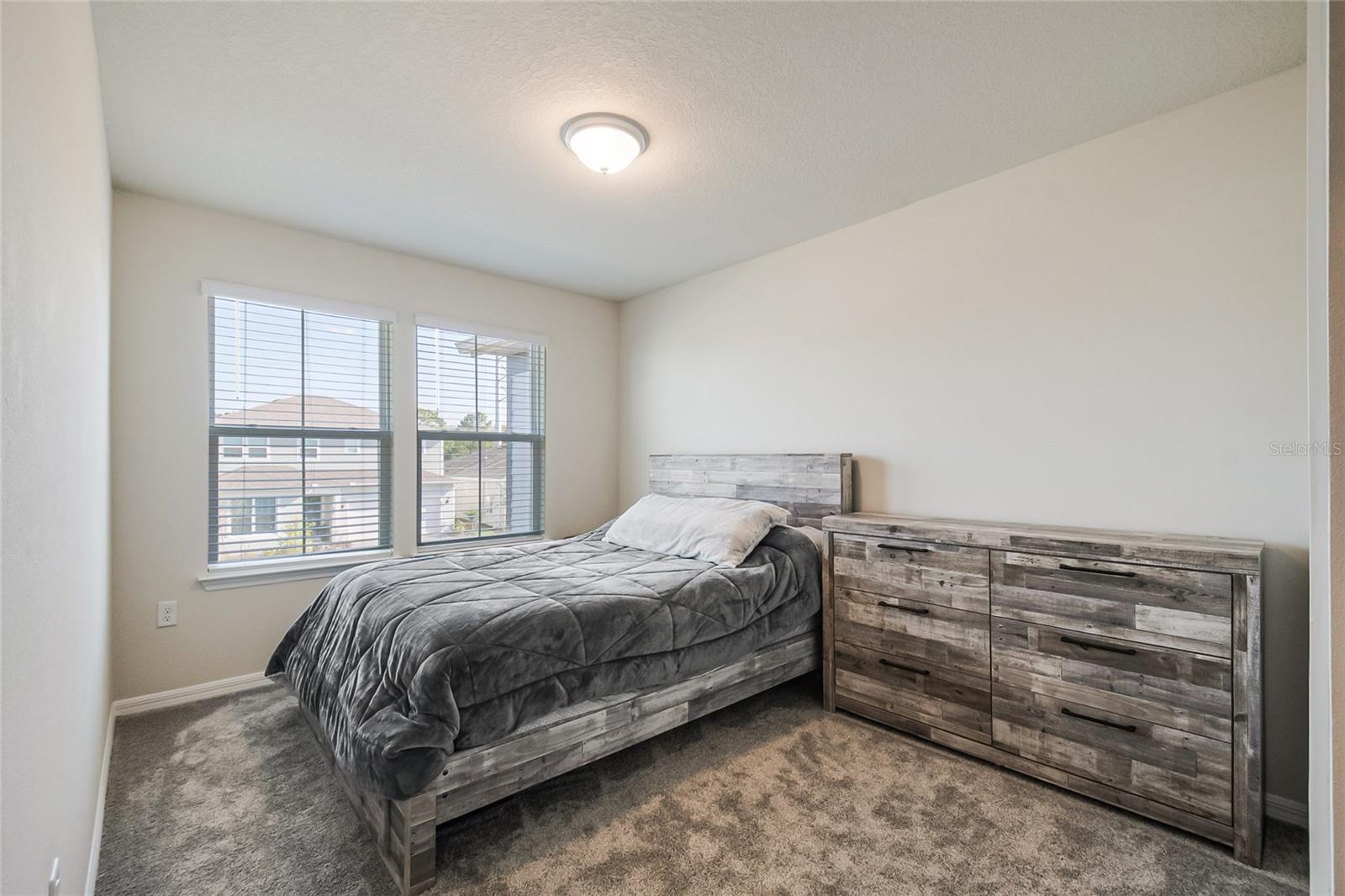 Image 22 of 44 For 6938 Reverie Park Avenue