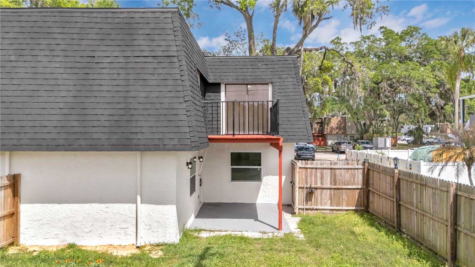 Image 25 of 31 For 36 Springwood Square