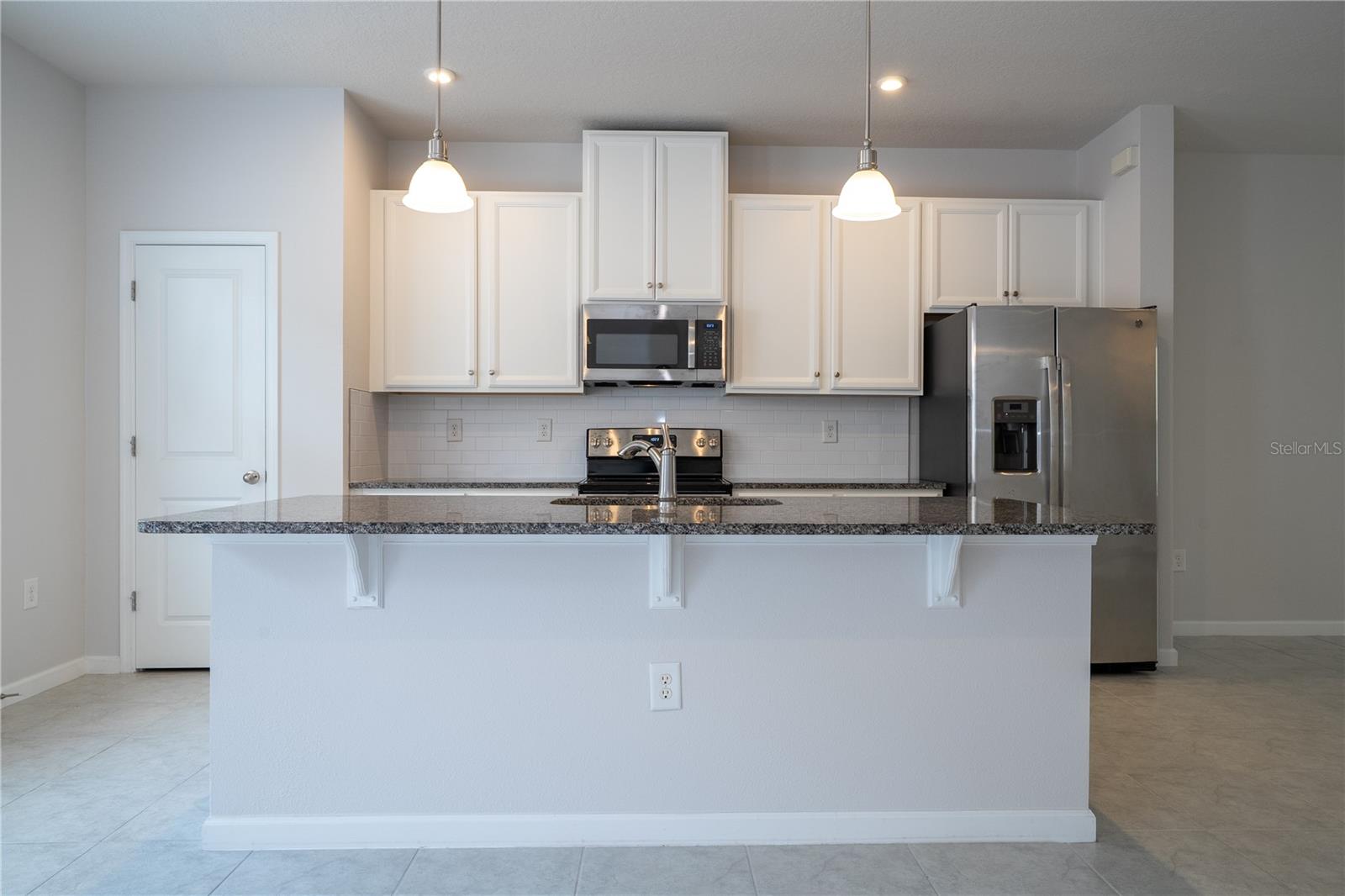 Image 18 of 73 For 6212 Aralia Ivy Lane