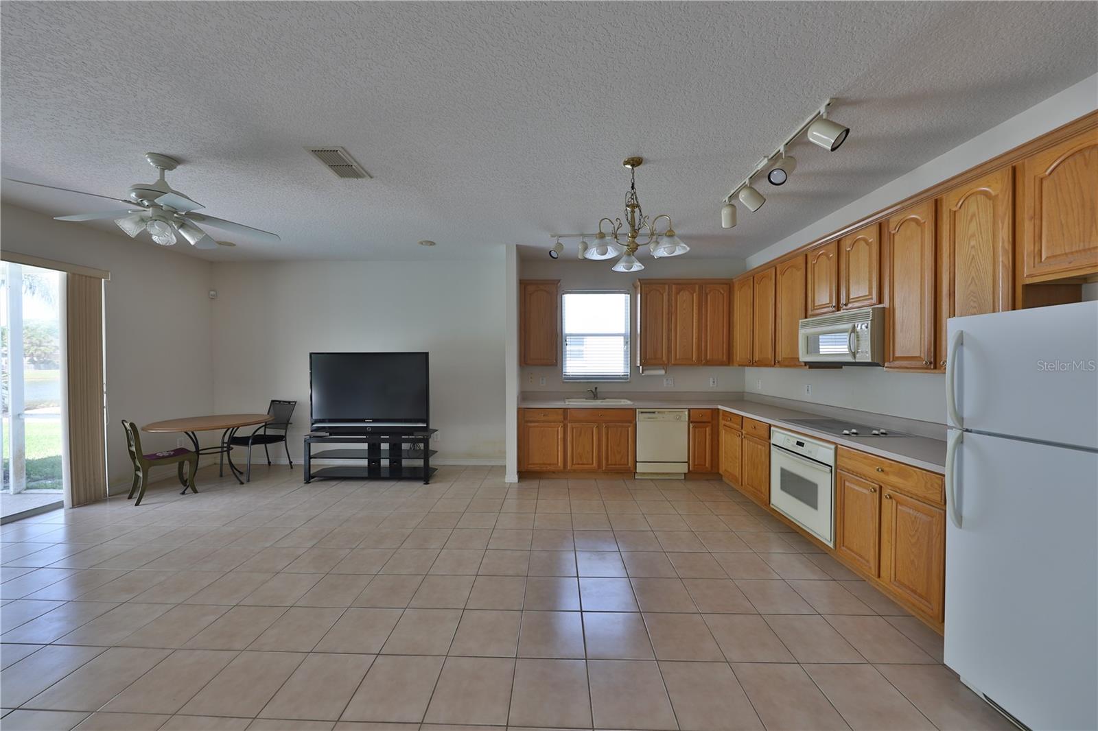 Image 8 of 20 For 363 Twelve Oaks Drive