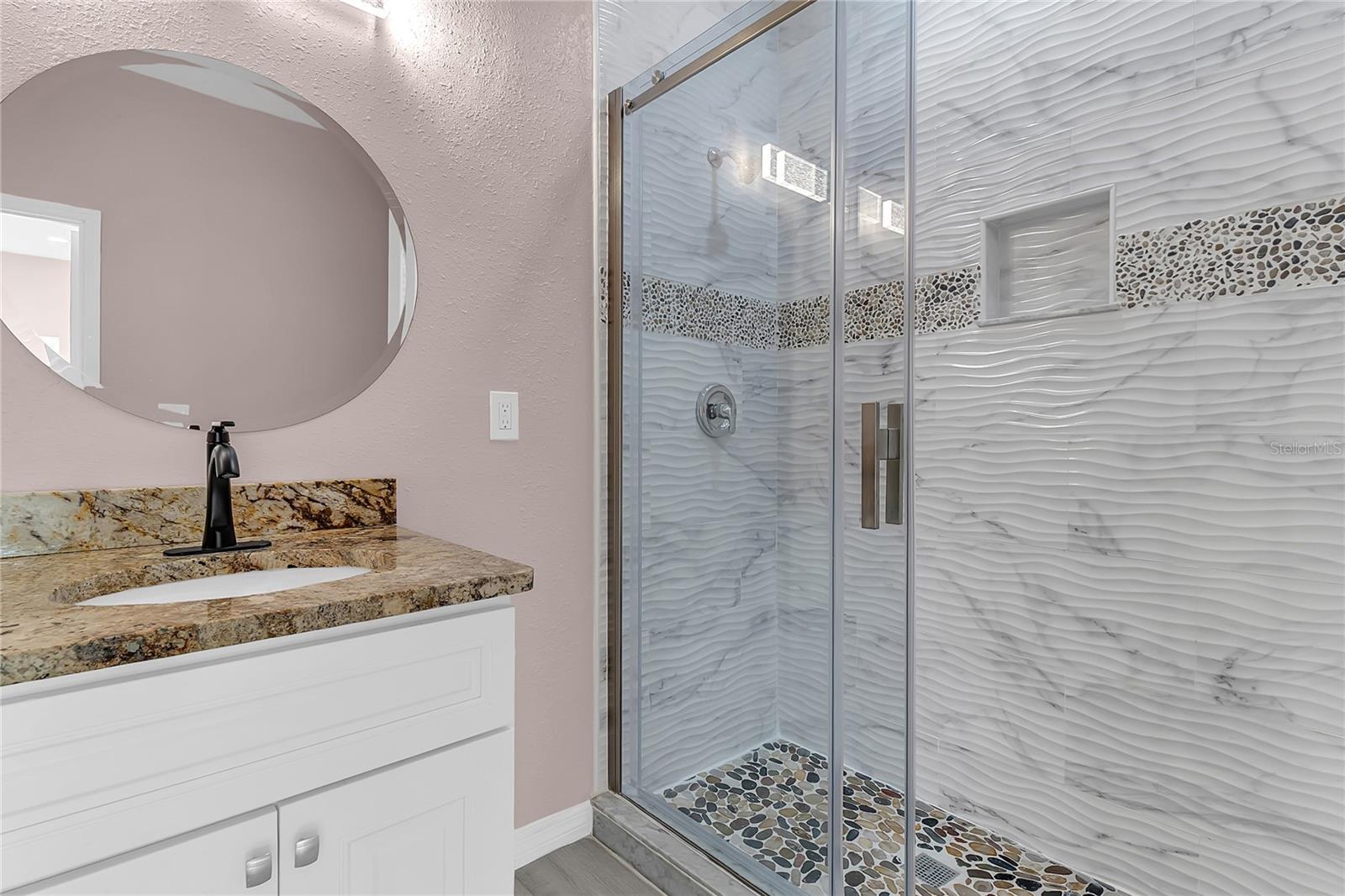 Image 5 of 40 For 707 Hamilton Street