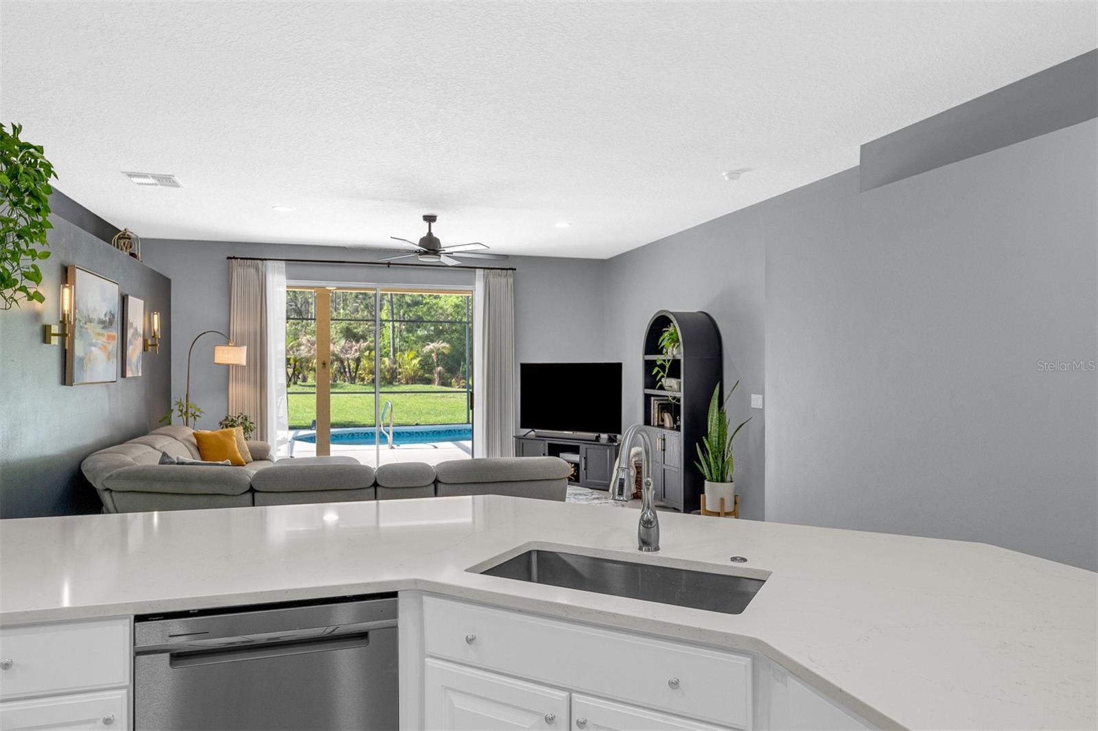 Image 18 of 53 For 14256 Nottingham Way Circle