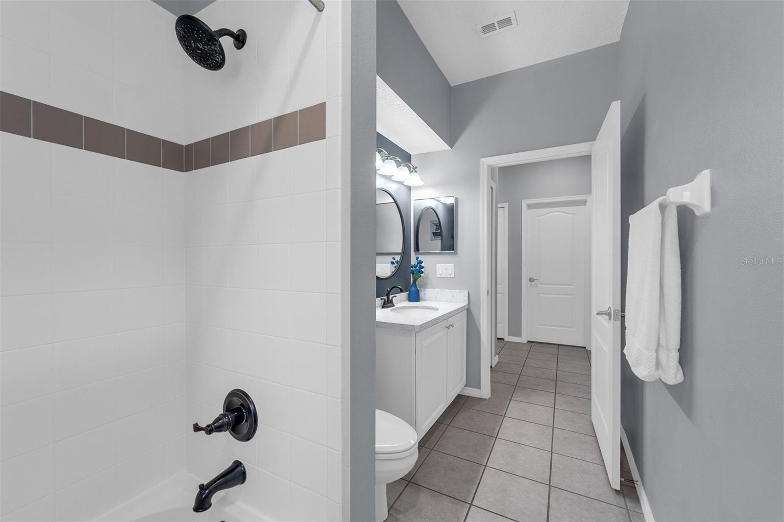 Image 32 of 53 For 14256 Nottingham Way Circle