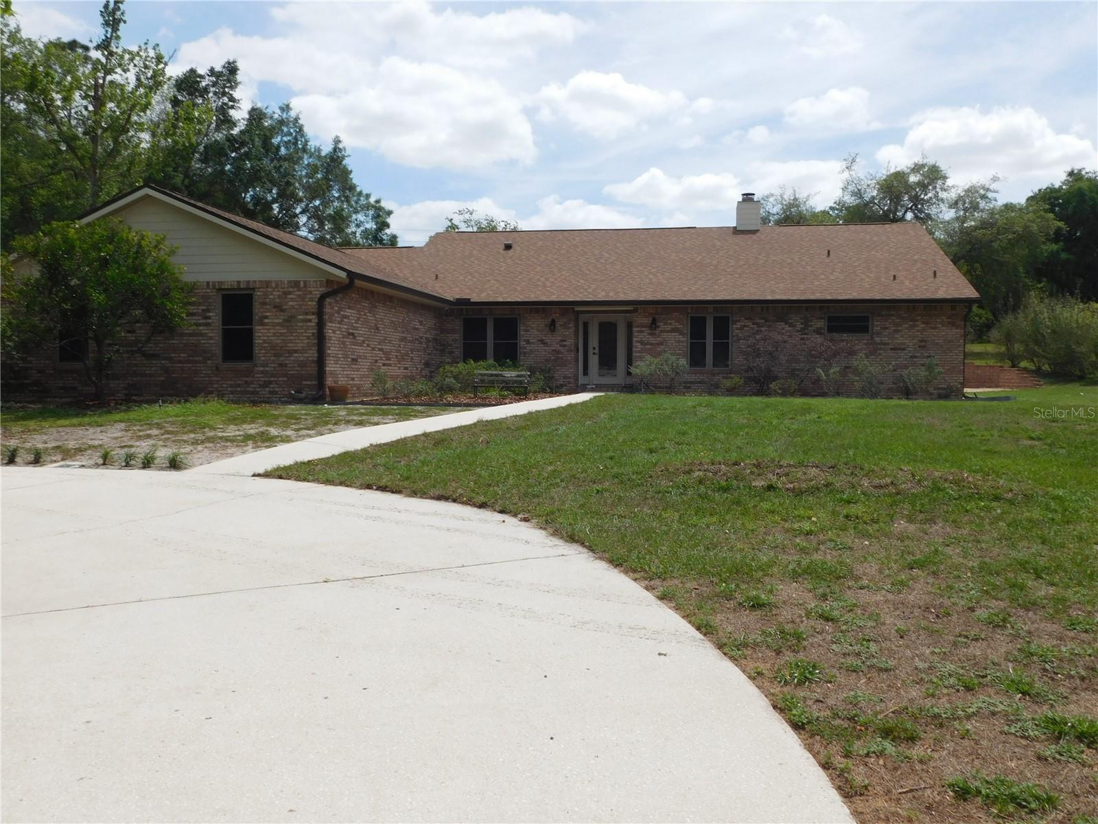 Image 2 of 12 For 208 Orange Ridge Circle