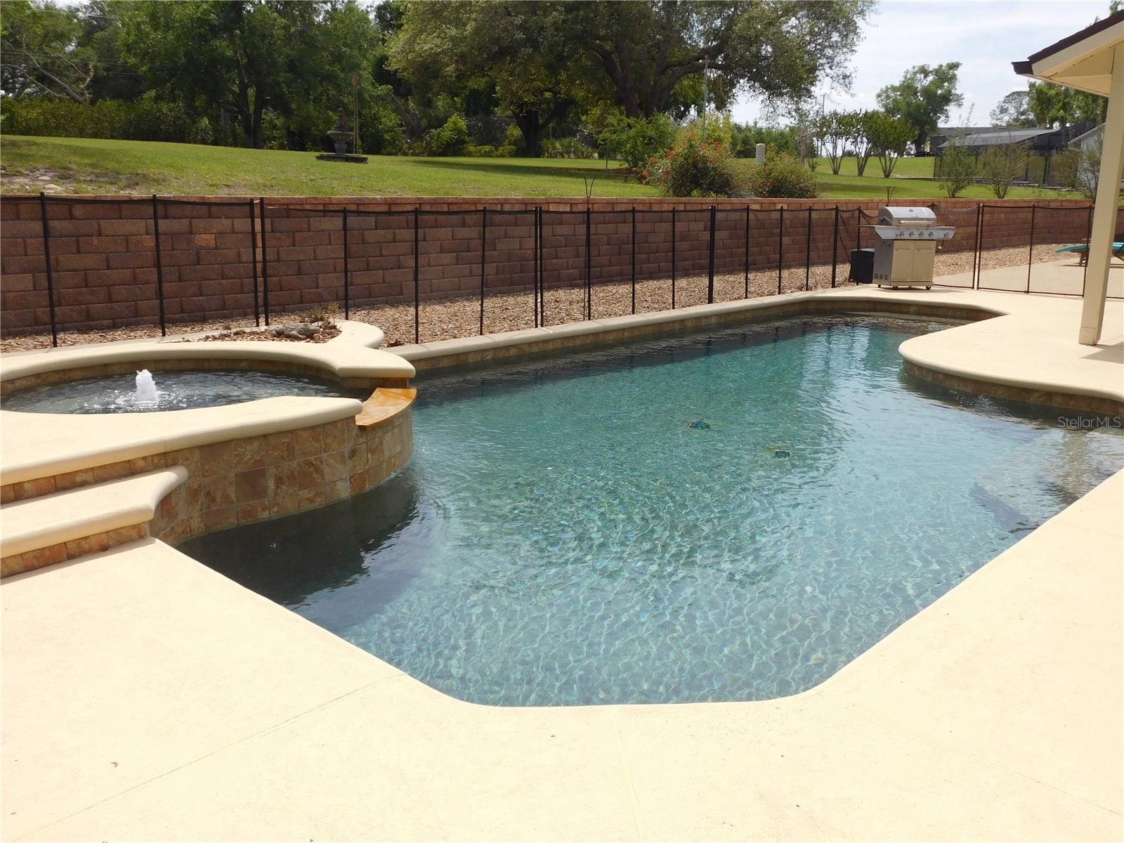 Image 7 of 12 For 208 Orange Ridge Circle