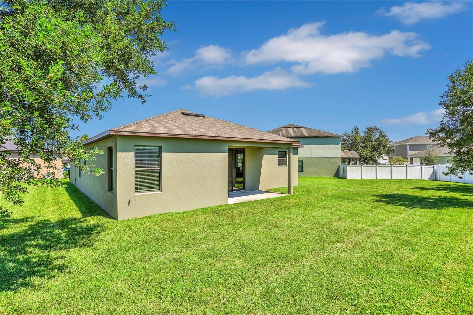 Image 10 of 16 For 2221 Tulip Valley Point