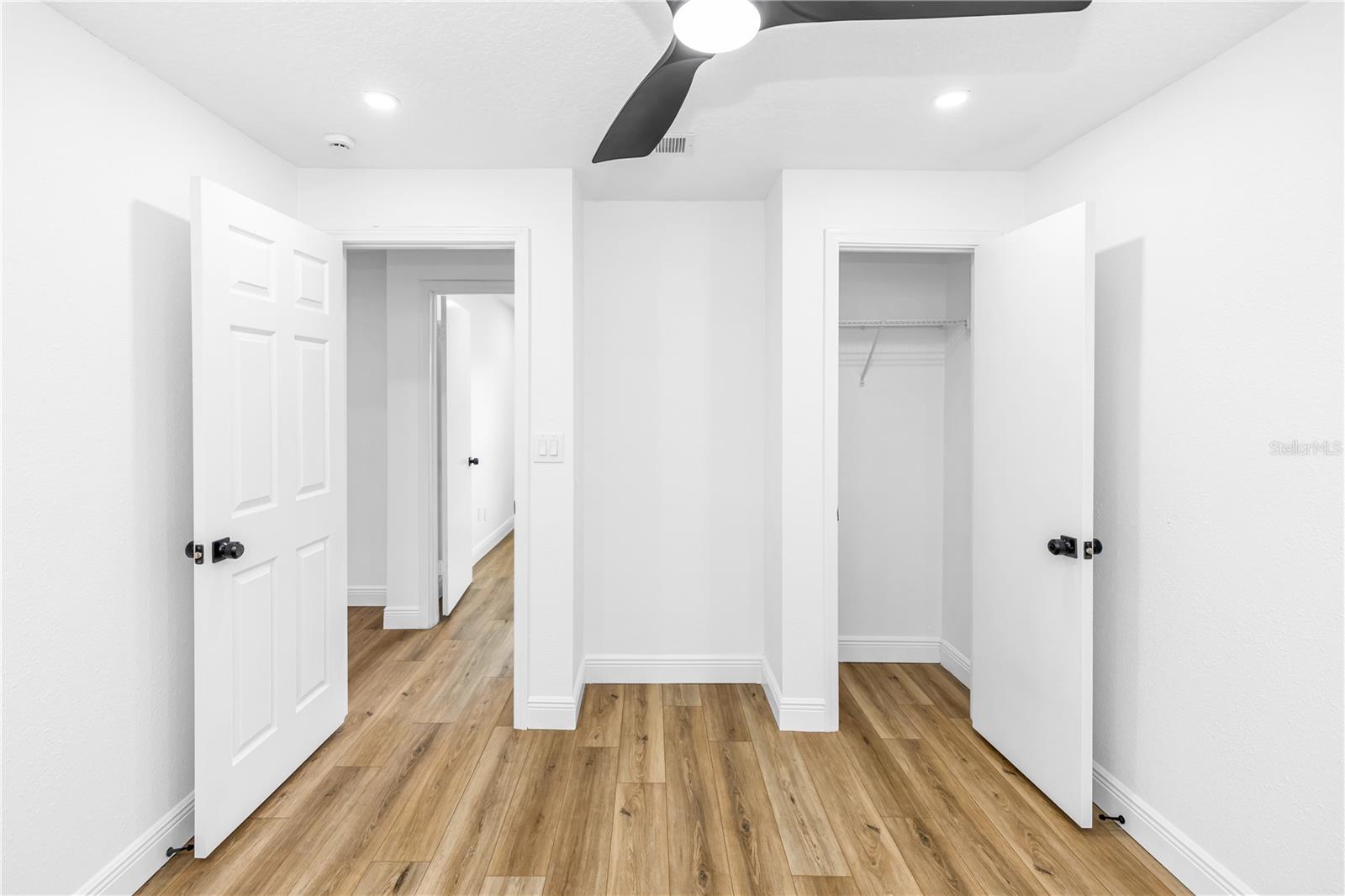 Image 16 of 27 For 6800 Ackerman Avenue