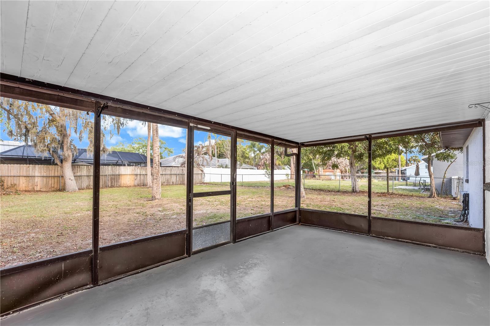 Image 19 of 27 For 6800 Ackerman Avenue