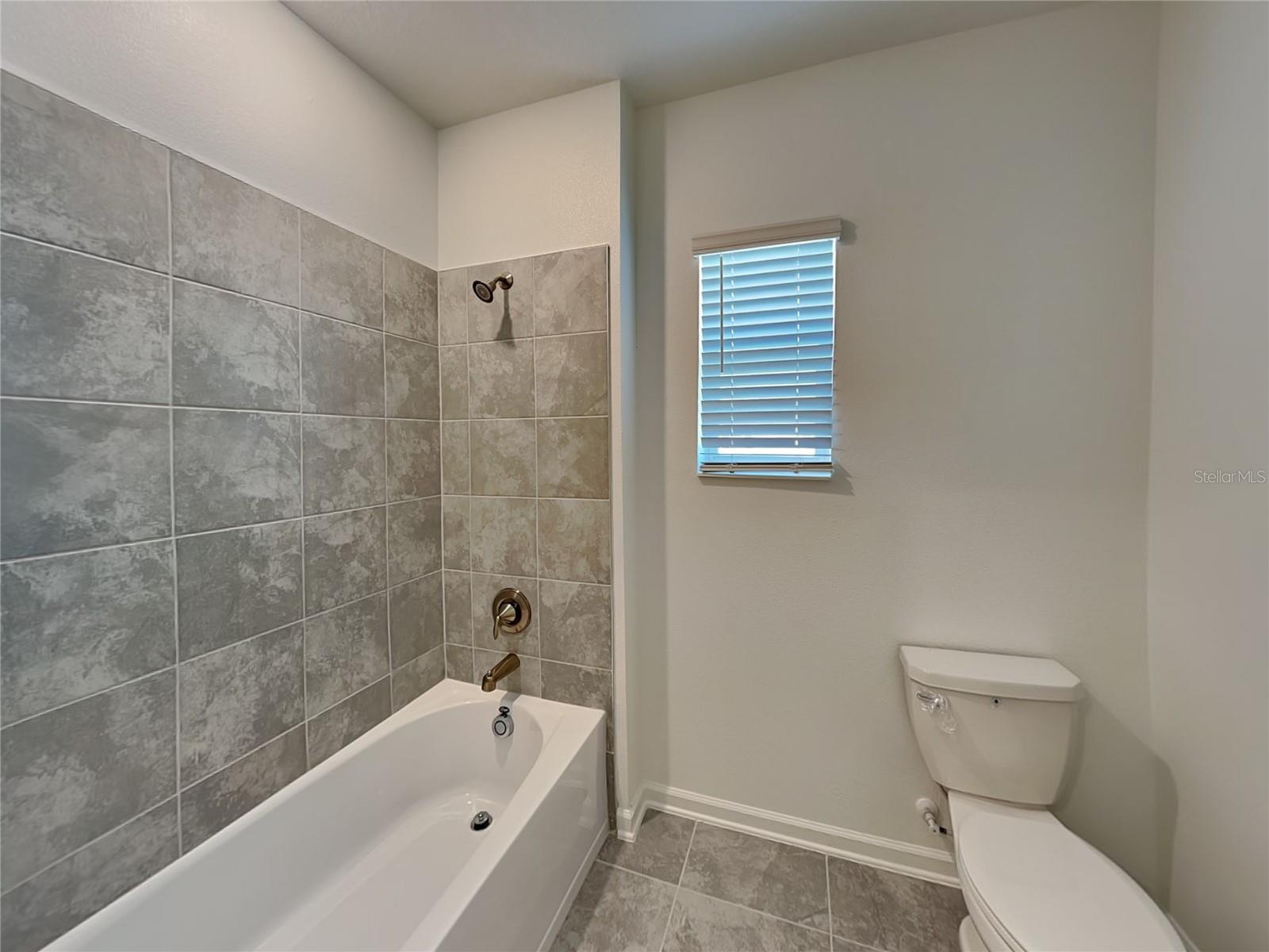 Image 17 of 17 For 2822 Fitness Street