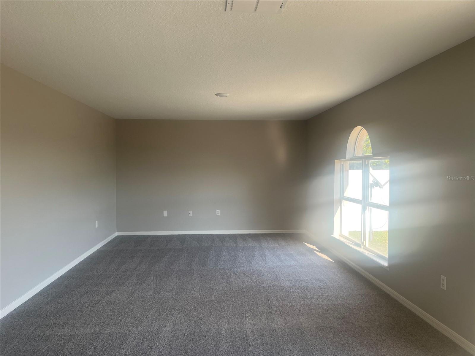 Image 2 of 16 For 1624 Sterns Drive