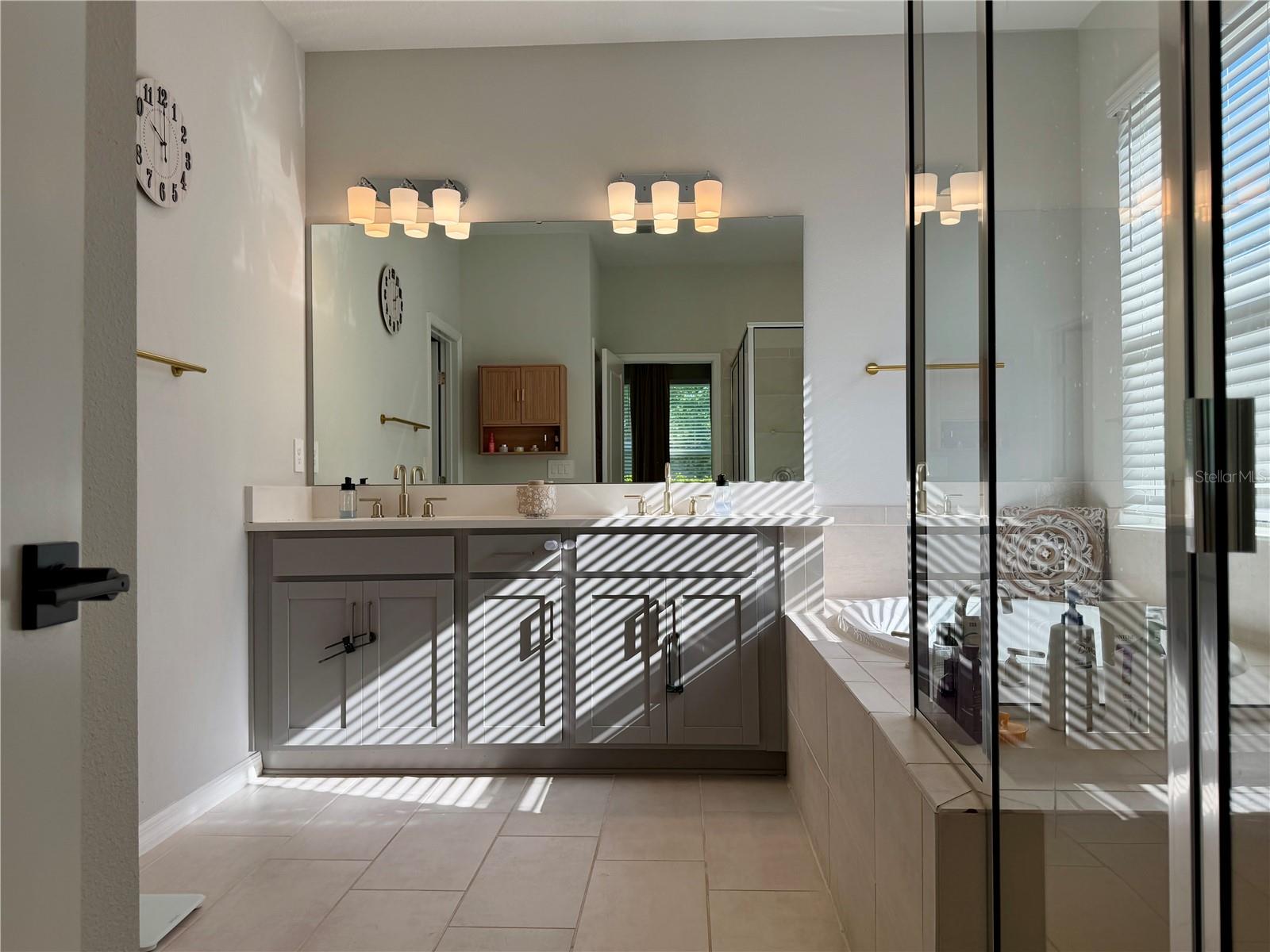 Image 32 of 44 For 2679 Ridgetop Lane