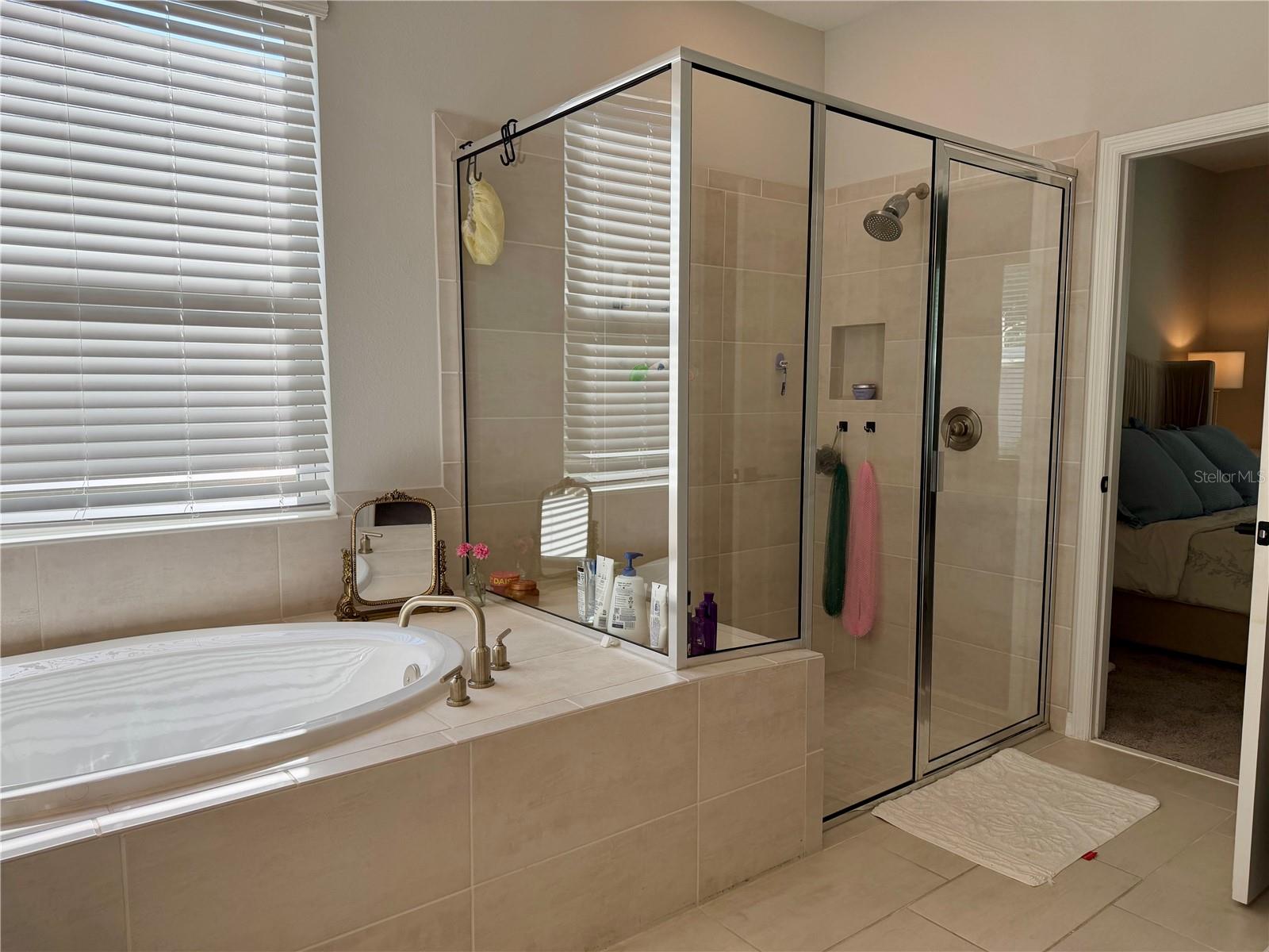 Image 33 of 44 For 2679 Ridgetop Lane