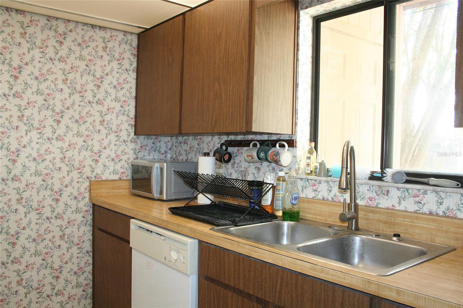 Image 12 of 29 For 2400 Dominica Run