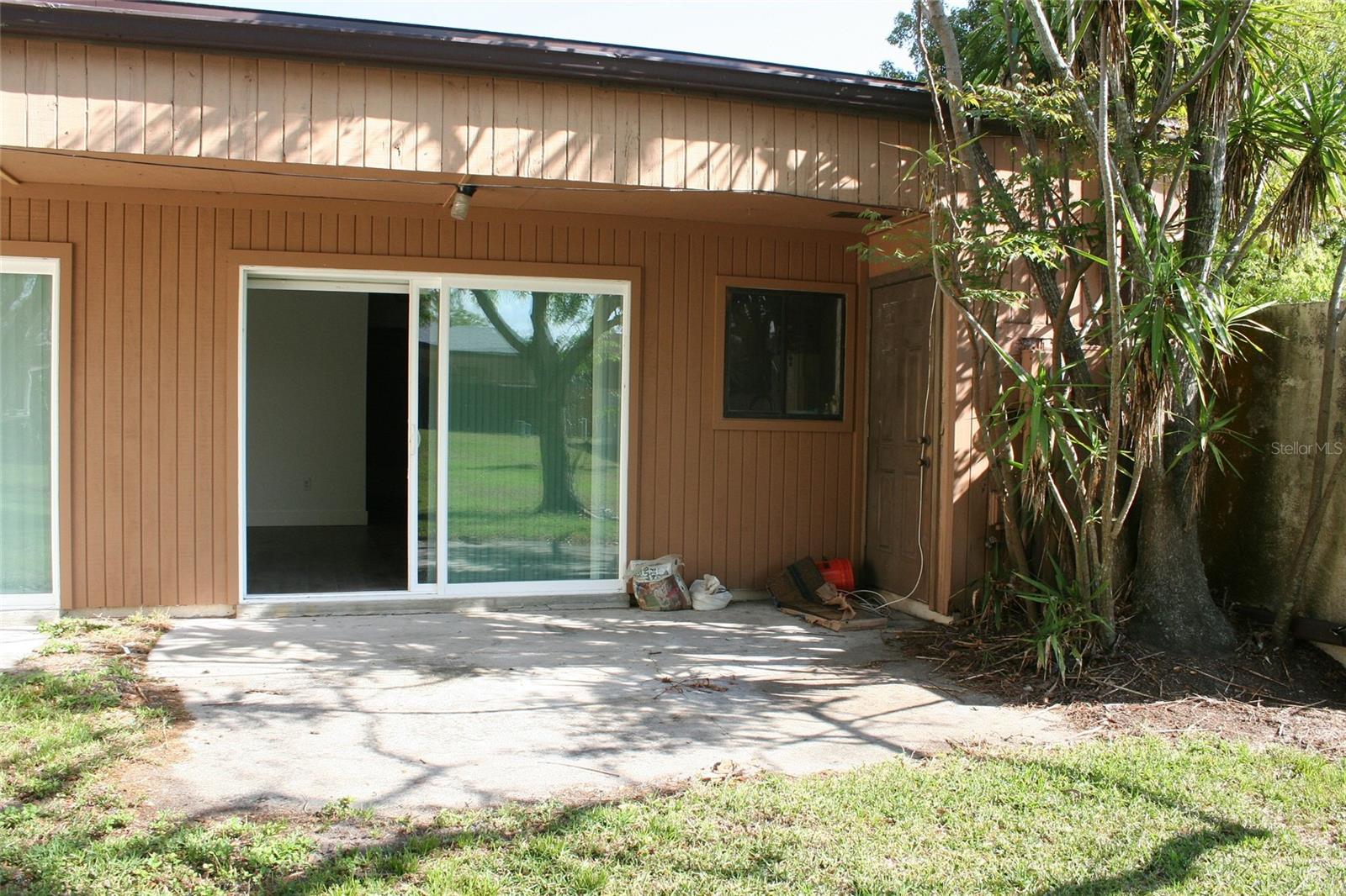 Image 20 of 29 For 2400 Dominica Run