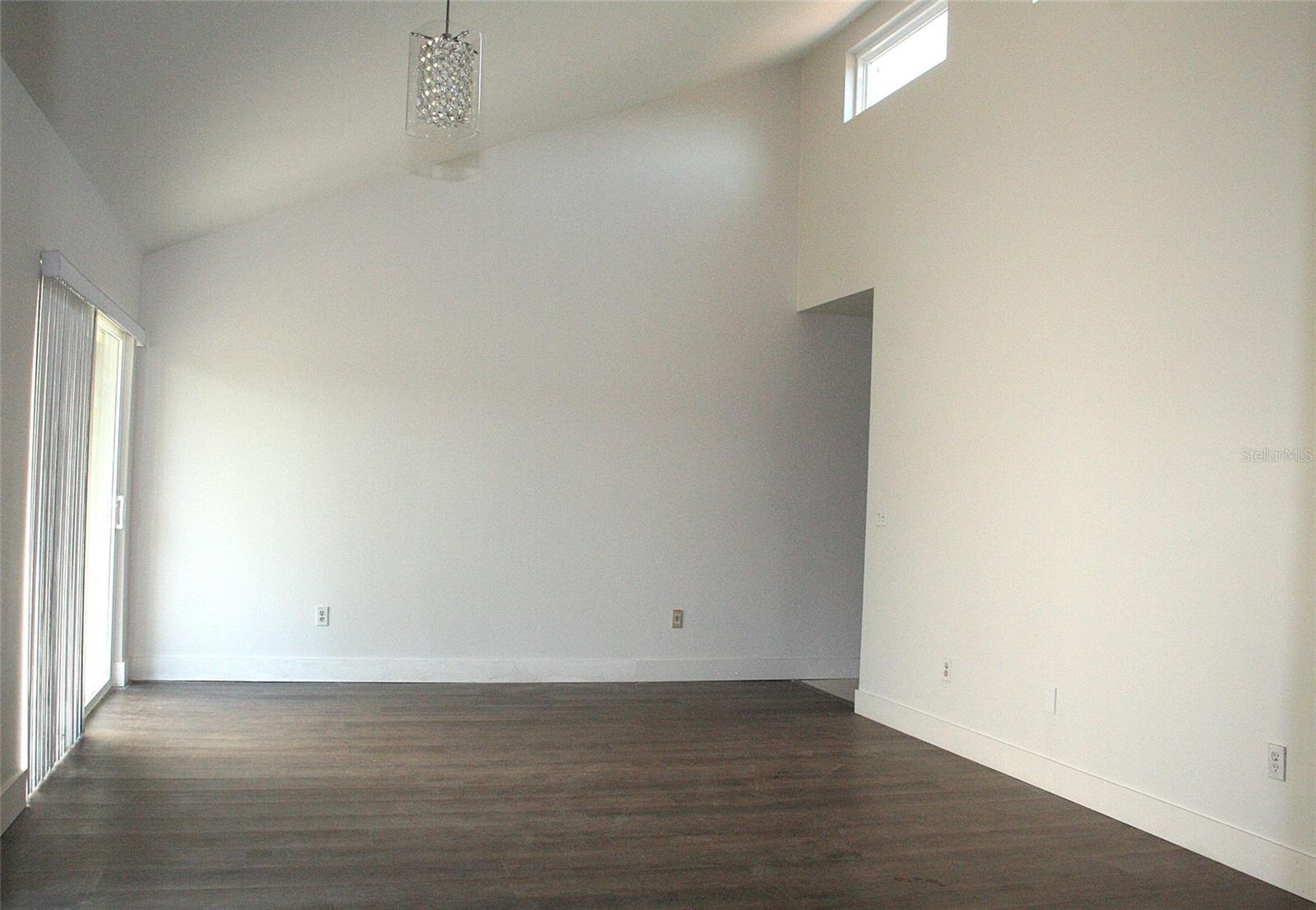 Image 5 of 29 For 2400 Dominica Run