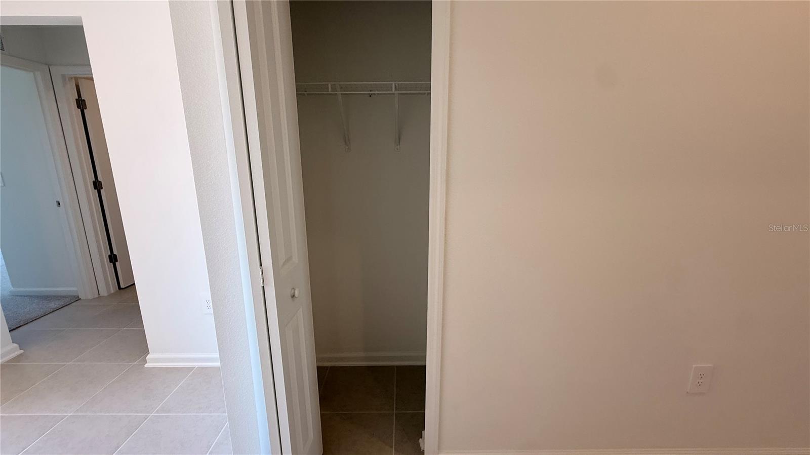 Image 13 of 39 For 299 Artemis Street