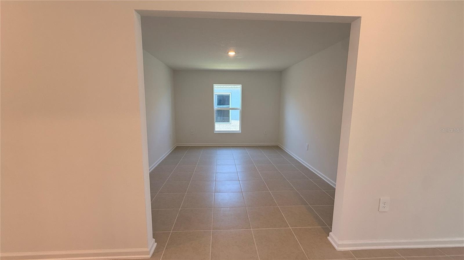 Image 15 of 39 For 299 Artemis Street