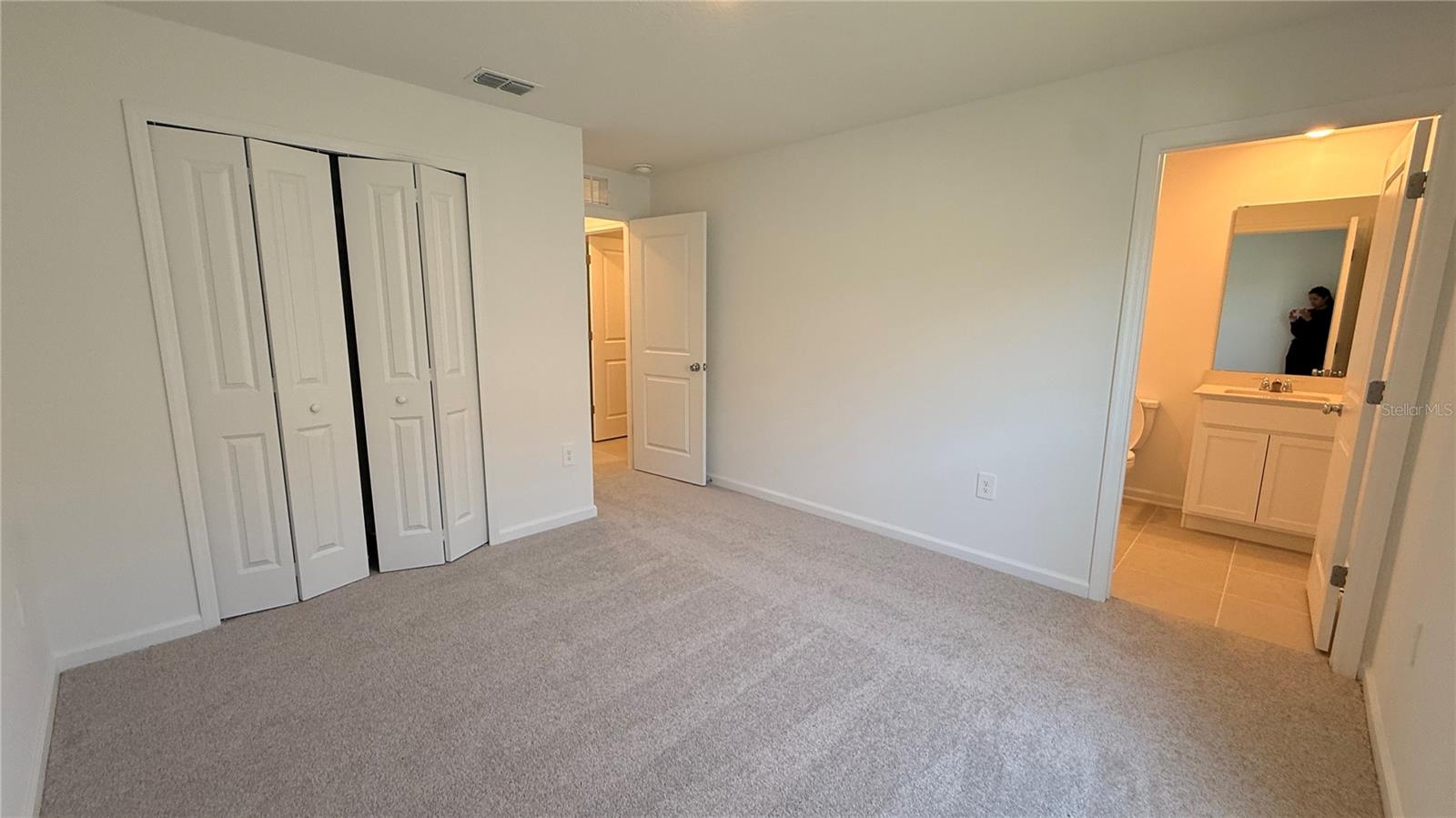 Image 19 of 39 For 299 Artemis Street