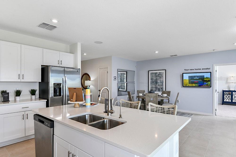 Image 11 of 33 For 204 Streamwater Way